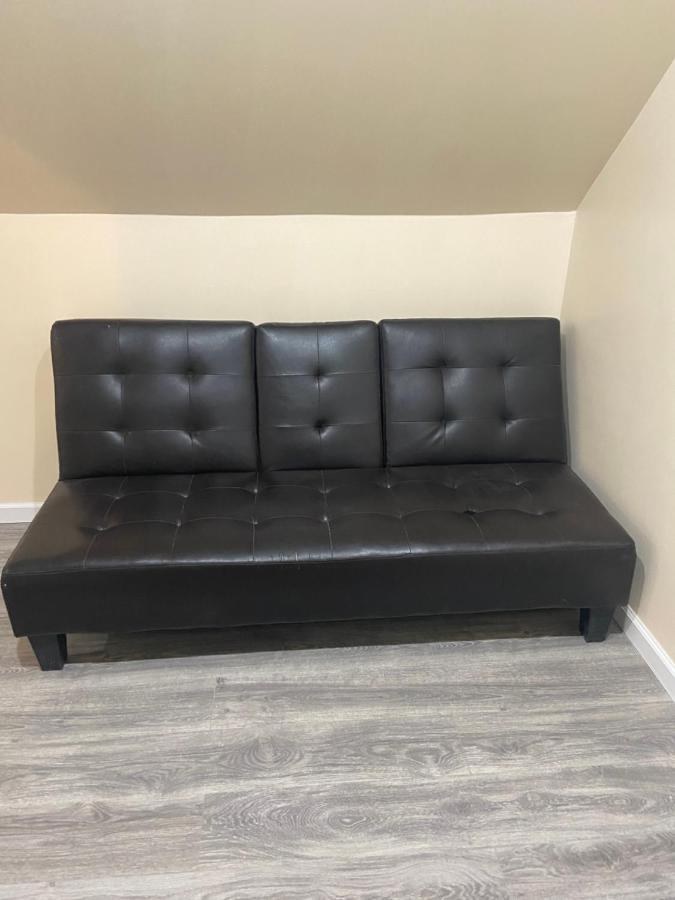 A Comfortable Room New York Exterior photo
